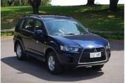 מיצובישי אאוטלנדר PHEV
